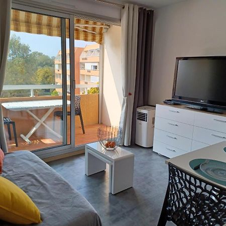 Appart Cosy En Bord De Mer - Port Santia Lucia St Raphael Saint-Raphaël Eksteriør billede