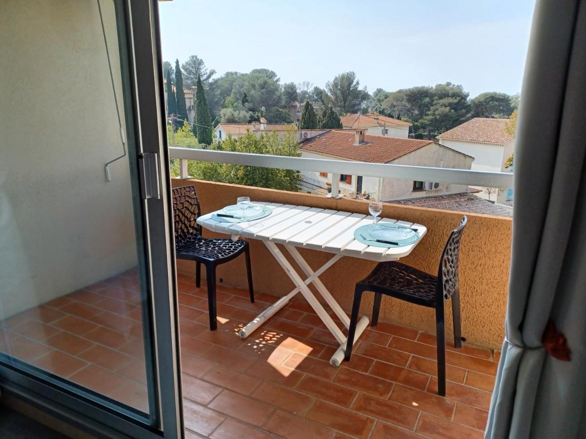 Appart Cosy En Bord De Mer - Port Santia Lucia St Raphael Saint-Raphaël Eksteriør billede