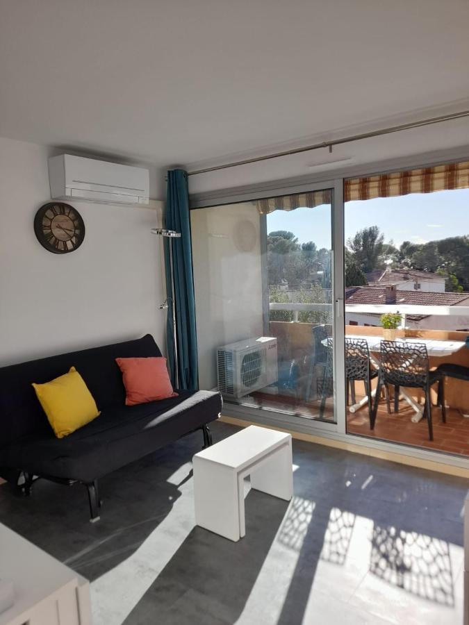 Appart Cosy En Bord De Mer - Port Santia Lucia St Raphael Saint-Raphaël Eksteriør billede
